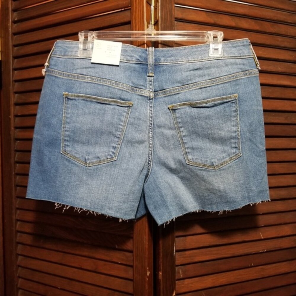 NWT Universal Thread Midi Shorts Denim Jean Shorts Frayed Hem Raw Hem Sz 12 - Picture 5 of 9